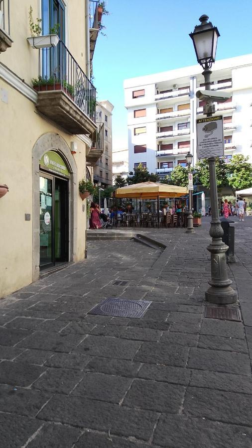 La Grotta Apartment Salerno Exterior foto