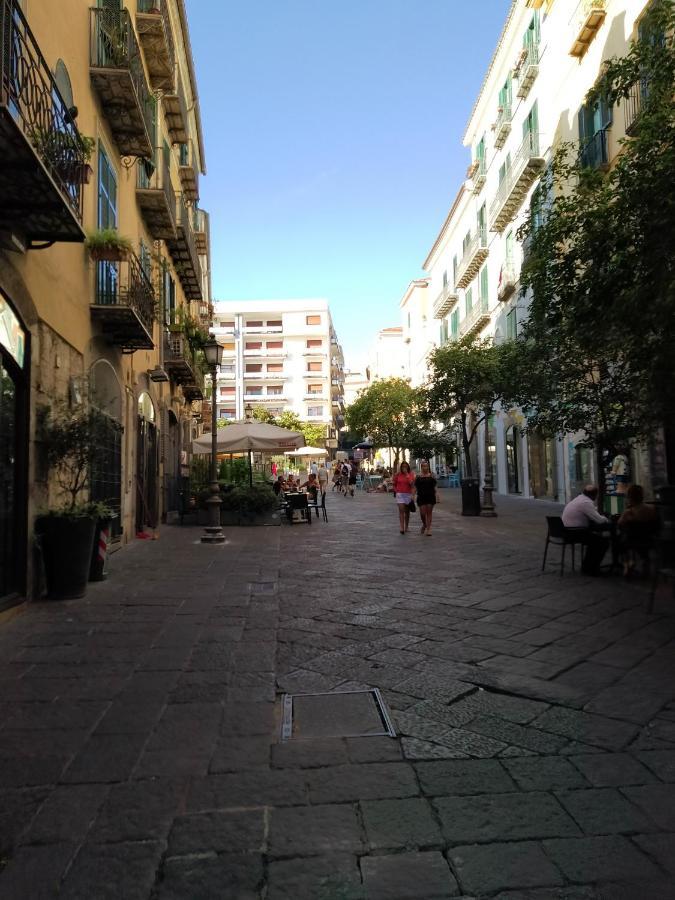 La Grotta Apartment Salerno Exterior foto
